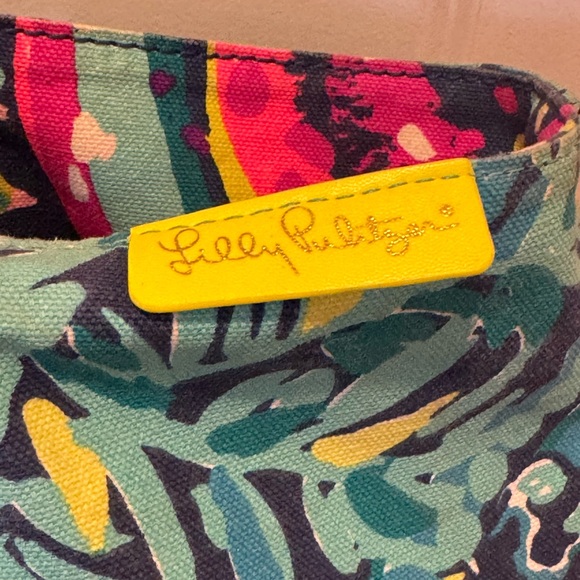 Lilly Pulitzer Tropical Tote Bag - Picture 3 of 10